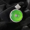Colgante de Calcedonia Verde Hielo Incrustado Plateado, Hebilla de Seguridad Huevo de Paloma de Ágata Verde Esmeralda, Set de Jade