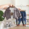 Conjunto de Ropa de Otoño a la Moda para Niños Estilo Coreano 2025 Elegante Chaqueta de Mezclilla Abrigo Conjunto de Tres Piezas para Niños Primavera y Otoño
