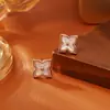 Aretes de Trébol de Cuatro Hojas de Nácar Natural, Gama Alta, Modernos, Aretes Ligeros y Lujosos, Joyería Pequeña Fresca con Aroma a Concha
