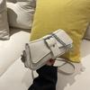 Bolsas Retro de Design de Nicho 2026 Novo Modelo Bolsas Femininas Versátil Bolsa Transversal Corrente no Ombro Sob o Braço Pequena Bolsa Quadrada
