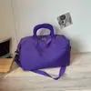 La bolsa de viaje portátil ShuaiMijia es ligera y tiene una gran capacidad, adecuada para viajes, como bolsa de maternidad, y cuenta con un diseño de separación de húmedo y seco, lo que la hace ideal para actividades deportivas y de fitness.