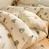 Novo conjunto de cama de quatro peças de 2026, qualidade A, seguro para bebês, forrado com fleece, espessado, de veludo de leite e macio, quente, com uma estampa fresca e leve para uso doméstico