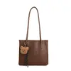 2026 Nova Bolsa Tote de Alta Qualidade Texturizada Moda Versátil Estilosa Minimalista Retrô Grande Capacidade Ombro Axila Bolsa Feminina