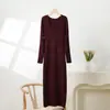 Vestido de punto tipo suéter de lana pura para mujer, versión regular, cuello en V, para otoño e invierno 2026