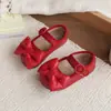 Sapatos de Bebê Moda Estilo Coreano 2026 Estilo Primavera/Outono Laço Grande Versátil Velcro para Bebê Fácil de Calçar/Tirar Solado Macio Sapatos para Caminhar
