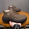 Botas de Neve Masculinas de Inverno Novo Estilo Com Pelúcia Quente Confortáveis Sola Macia Antiderrapante Sapatos de Pai Cano Alto Algodão Masculino para Exterior