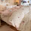 Conjunto de cama de gaze dupla nublada de quatro peças 2026 novo estampado estilo ins conjunto de cama de três peças para dormitório estudantil quarto