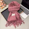 Bufanda para Mujer, Nuevo Estilo Otoño e Invierno 2026, Cuadros, Engrosada, Cálida, Estilo Coreano, Versátil, con Borlas, Protección para el Cuello, Cachemira Sintética, Calentador de Cuello para Pareja
