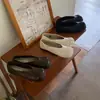 Zapatos Planos Feng Liya para Mujer 2026 Nuevos Versátiles de Deslizamiento Poco Profundo Estilo Retro Francés Mocasines de Suela Blanda
