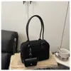 Bolsa Retro Fosca de Grande Capacidade 2025 Nova Tendência para o Dia a Dia Versátil Compartimento Único Bolsa de Mão Bolsa Boston de Axila