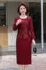 Vestido de Mãe com Manga Longa Outono 2026, Novo Estilo Chinês, Corte Justo, Tamanho Grande, Emagrecedor, Acima do Joelho, Saia Midi Versátil