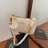 Bolso de Axila Nuevo Transfronterizo 2025, Bolso de Hombro con Temperamento de Lujo Ligero, Bolso Cruzado de Moda, Bolso Cuadrado Pequeño Elegante, Bolso Versátil para Mujer