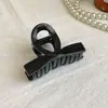 Pinza de Lazo Simple de Ámbar de Tamaño Mediano para el Cabello en la Parte Posterior de la Cabeza, Pinza de Tiburón, Pinza para el Cabello de Acrílico Mate de Alta Gama