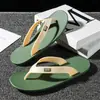 Chanclas de Moda de Verano para Hombre 2026, Pantuflas de Exterior Elegantes y Únicas, Sandalias de Playa Antideslizantes de Moda