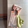 Cubrepiso de gasa a rayas estilo coreano, transpirable, relajado y casual, con escote asimétrico, mangas largas y corte holgado - un top perfecto para otoño y verano para mujer