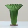 Vaso de Vidro Softhome Escandinavo de Boca Larga com Frisos e Borda Enrolada Plissado Decoração Suave Decorações para Sala Modelo