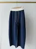 Pantalones de chándal de pierna ancha dignos de un tesoro con un ajuste relajado y un corte a medida: los pantalones casuales definitivos