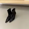 Elegantes botines de tacón de aguja para mujer con diseño plisado, punta fina y forro de felpa, que brindan un aspecto sofisticado y estilizado, con cierre de cremallera en la parte trasera