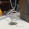 Versa cara bonito Tan chave tempos mesmos colar homens e mulheres casal banhado a ouro micro-incrustado zircônia brilhante pingente diário requintado