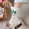 Calcetines para Mujer de Otoño Hilo de Punto Dibujos Animados Lindos Calcetines de Media Longitud para Mujer Ins Tendencia Estilo Coreano Distintivos de Terciopelo Calcetines Blancos de Media Longitud