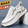 Zapatos Nuevos de Cuero de Primavera para Hombre, Zapatos Deportivos Casuales, Versátiles, de Moda y Tendencia, Superficie de Cuero, Impermeables, Slip-On, Venta al por Mayor de Zapatos para Hombre