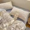 Juego de ropa de cama a rayas de cuatro piezas de algodón de grado A, funda de edredón individual de gasa de doble capa de algodón puro, juego de tres piezas de sábana para cama de dormitorio de estudiante, sábana bajera 4