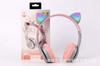 Audífonos Bluetooth de Diadema al Por Mayor de Fábrica P47M Orejas de Gato Luminosos Audífonos Inalámbricos Plegables Modelos Explosión Transfronterizos de Exportación
