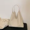 Bolsa casual de grande capacidade transfronteiriça para mulheres 2026 novo estilo retrô bolsa de ombro texturizada bolsa tote para o dia a dia bolsa de axila