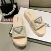 Pantuflas de mujer de verano para exteriores de moda Joker sandalias de suela gruesa estilo romano muffin sandalias de suela gruesa venta al por mayor