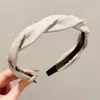 Nueva diadema de alta gama 2026, peine para el cabello estilo Maillard para peinar y arreglar los cabellos sueltos, accesorio para el cabello de uso diario estilo coreano para usar al aire libre