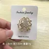 Venta de Liquidación Broche de Perlas y Pedrería Mariposa Flor Abeja Múltiples Pines de Aleación Accesorios para Ropa Fin de Línea Mayoreo