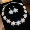 Aretes Colgantes y Collar de Flor de Circonita Brillante Estilo Corte Europeo y Americano, Cadena Ligera de Lujo Nicho para Clavícula, Joyería Exquisita Transfronteriza
