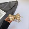 Bolsa Pequena Nova Exquisita de Design de Nicho Verão 2025 Laço Metal Alça de Ombro Mini Moeda Batom Transversal