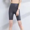Calça Shark Leggings de Cinco Pontas Feminina Roupa Externa Calça de Ciclismo Primavera e Verão Fina Justa no Quadril Esportiva Yoga Calças Barbie