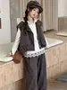 Conjunto de chaleco de otoño para niñas, ropa infantil de nuevo estilo, camiseta interior con capucha de encaje, pantalones de pierna recta, chaleco y pantalones largos, un conjunto de tres piezas