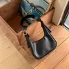 Bolsa de Axila Feminina Retrô de Grande Capacidade 2026 Nova Bolsa Feminina Bolsa de Meia-Lua de Alto Padrão Bolsa de Ombro Único Transversal Feminina