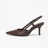 Tacones altos de PU mate de una sola tira al por mayor de fábrica, tacones altos de moda estilo francés, punta fina, color liso, sandalias de tacón de aguja elegantes