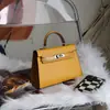 Bolsa Kelly Colorida Mais Vendida no Aliexpress, Bolsa de Mão Feminina Moda Europeia e Americana, Bolsa de Ombro Único Transversal de Alto Padrão para Mulheres