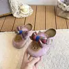 Zapatos Birkenstock para Niños con Lazo de Oso Estilo Nuevo Primavera 2026 Niños y Niñas Suela Suave Antideslizantes Slip-On Zapatillas Cerradas