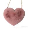 Venta al por mayor de fábrica Nuevo Día de San Valentín cadena bolsa de felpa en forma de corazón bolso diagonal para mujer bolso pequeño de amor en forma de corazón de durazno para mujer