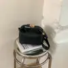 Bolso de mano pequeño cuadrado de moda estilo coreano para mujer, nueva colección primavera 2026, con un diseño simple y elegante, adecuado para ir al trabajo y como bolso cruzado