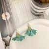 Accesorios para joyería DIY al por mayor celebridad de internet chica súper hada flor de tela aretes colgante para bolsa zapatos cortina
