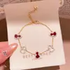 Pulsera Ajustable Minimalista de Estilo Francés Incrustada con Diamantes, Moderna y Exquisita, Pulsera Versátil con un Toque de Lujo Ligero y Sensación de Alta Gama