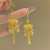 Aretes Largos de Borla Dorada de Alta Gama con Loto para Mujer, Estilo Palacio, Exquisitos, Ligeros, Lujosos y Magníficos