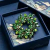 Broche de Corona de Cristal y Pedrería Estilo Europeo y Americano, Prendedor de Solapa Verde Retro a la Moda, Pin Antiexposición para Abrigos