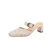 Pantuflas de Verano para Mujer para Exteriores 2026 Nuevo Estilo Sandalias Tejidas de Piel de Oveja Cuadradas de Punta Tacones Altos Zuecos de Tacón Grueso para Mujer con Diseño de Punta Abierta