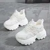 Zapatos de plataforma de suela gruesa estilo papá para mujer, moda versátil de otoño 2026, que aumentan la altura, de malla transpirable, zapatillas casuales