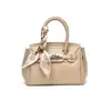 Bolso de Moda Exquisito para Mujer 2026, Nuevo Bolso de Hombro Versátil y Elegante con Patrón de Piedra y un Toque de Lujo Moderno