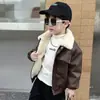 Chaqueta de Cuero para Niños Otoño e Invierno 2026 Estilo Nuevo Fresca y Elegante Abrigo de Felpa y Algodón de Invierno para Bebé Chaqueta de Cuero Engrosada para Niños
