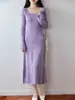 Vestido de Punto de Lana Pura con Cuello en U para Invierno 2026, Manga Larga para Mujer, Ajustado, Color Sólido, Canalé, Largo Medio